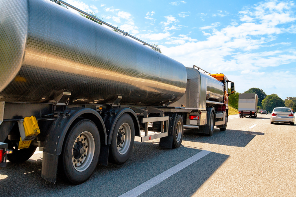 The Benefits of Railcar and Patio Fuel for Industries